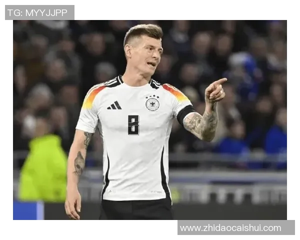 德国足球明星前腰风采尽显精彩瞬间图片集锦
