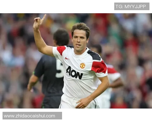 足球明星精彩出场瞬间回顾视频带你重温赛场激情与荣耀