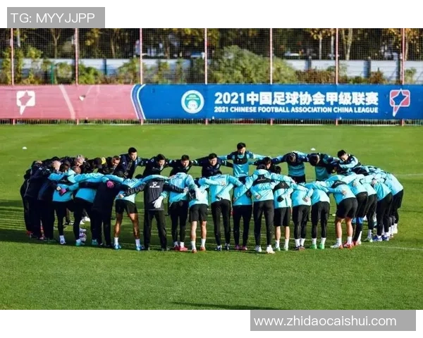 广州羽毛球队在城市联赛中以90分高居榜首展现强劲实力